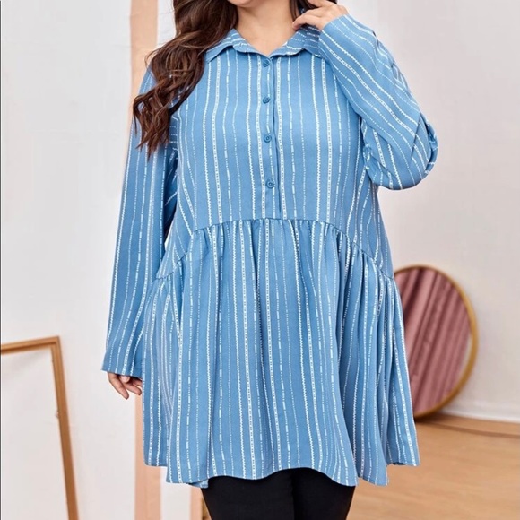 TOP NWOT - Picture 4 of 7